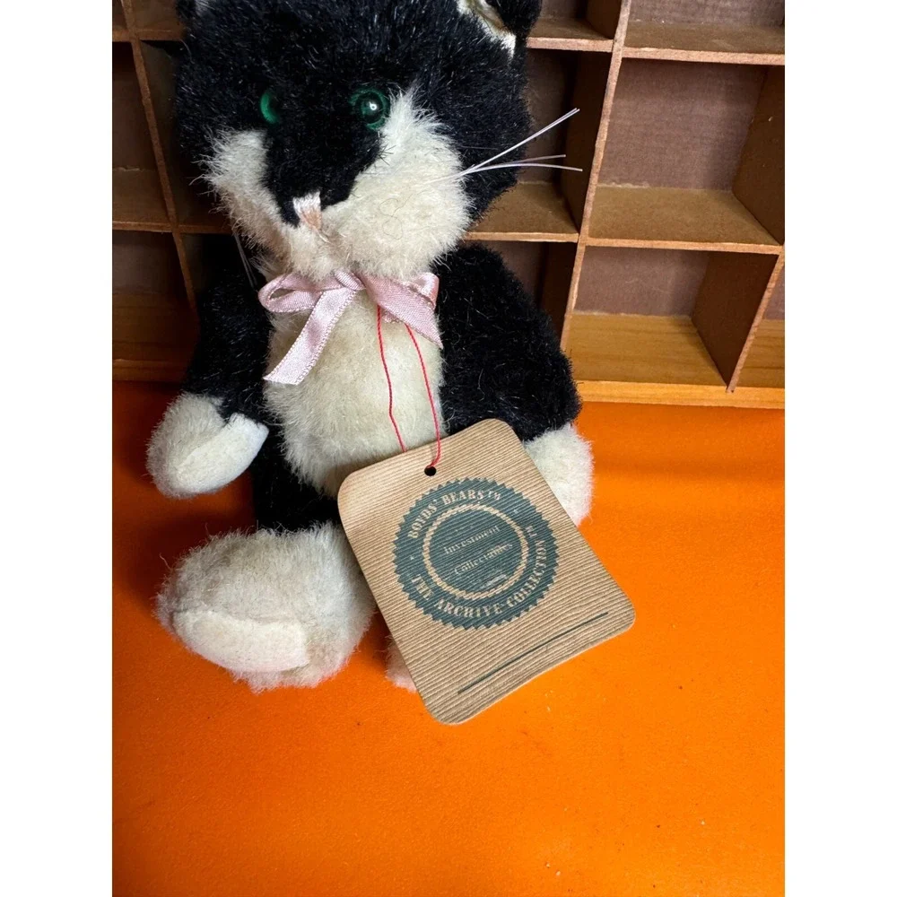 Boyd's Bears Black & White Cat 